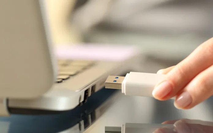 Come formattare una chiavetta USB su Windows