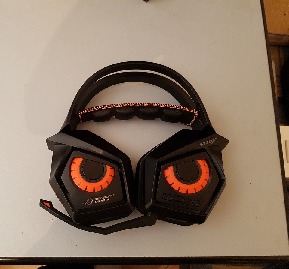 ASUS ROG Strix cuffie gaming wireless - Recensione completa