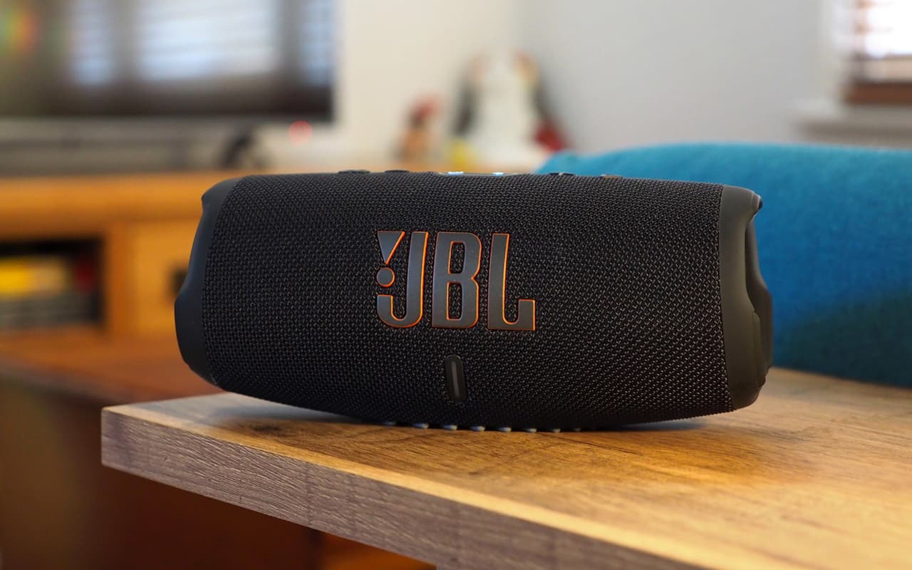 Guida allacquisto delle casse Bluetooth: come valutare il materiale di costruzione