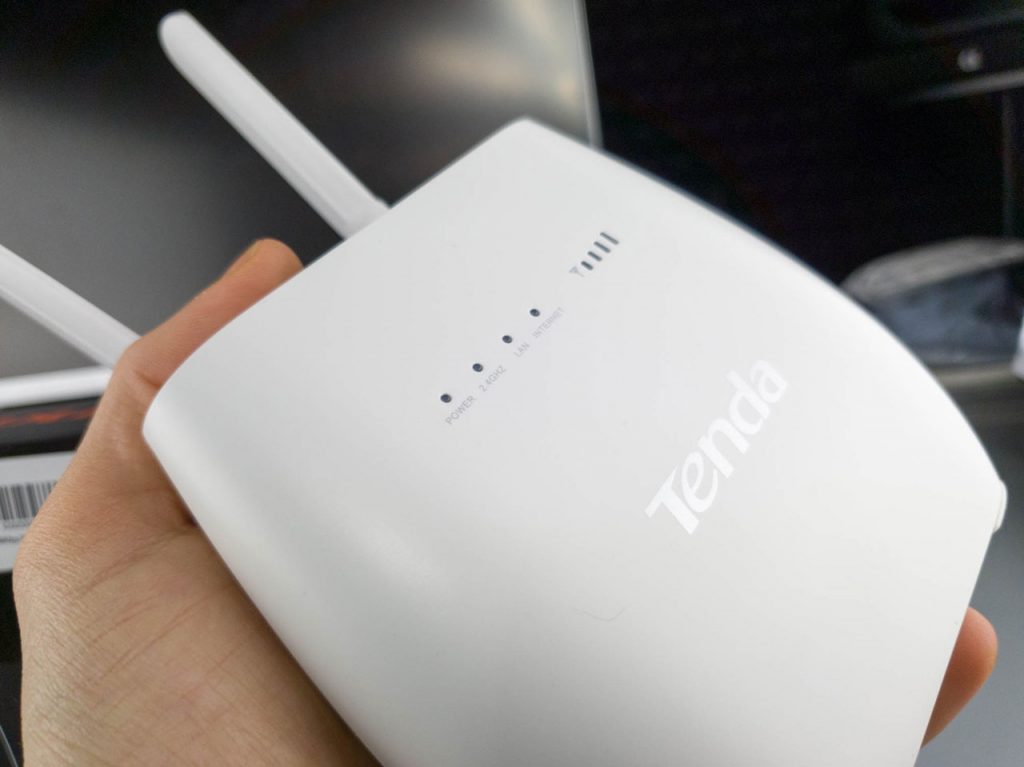 Tenda 4G680 router 4G LTE frontale