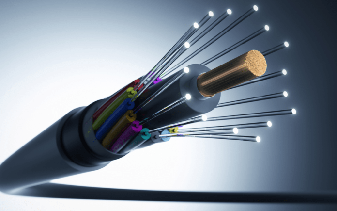 Come funziona la fibra ottica?
