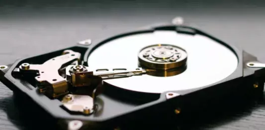 Eliminare le partizioni di un Hard Disk su Windows - Guida completa