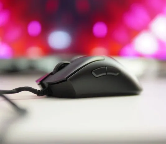 Razer DeathAdder V3 - Recensione completa