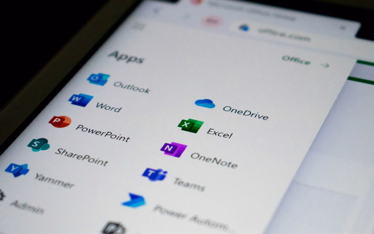 Dove comprare la licenza Office legale: canali ufficiali vs rivenditori online