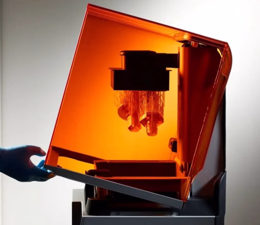 Manutenzione stampante 3D a resina: consigli e procedure Manutenzione stampante 3D a resina: consigli e procedure